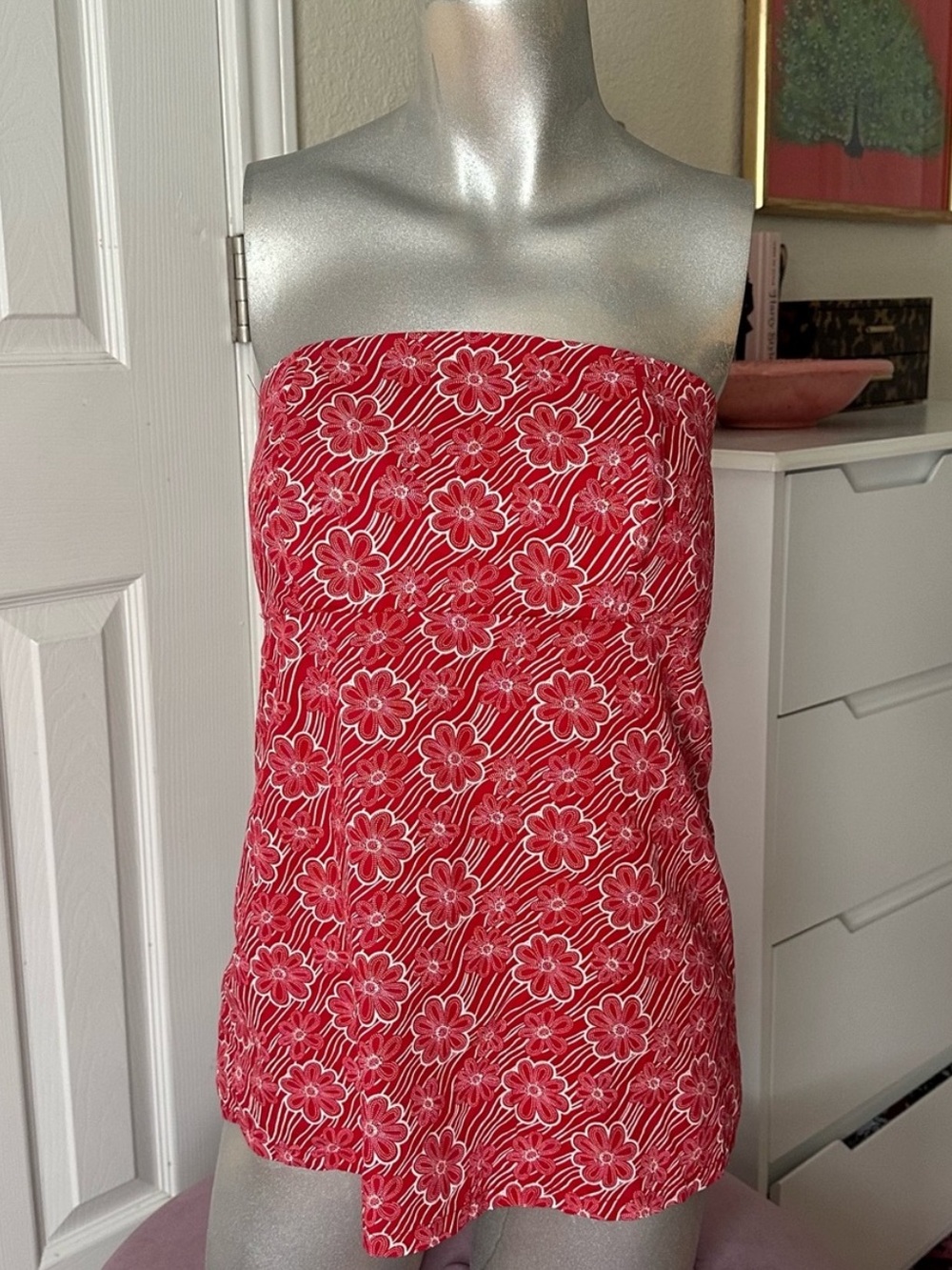 Y2K Central Falls Red & White Floral Print Strapless Top